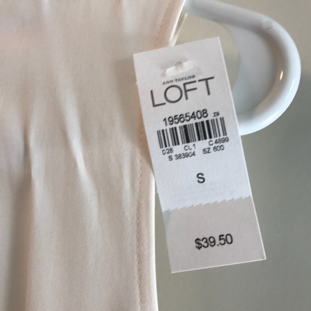 The Loft, off white sleeveless shirt, Size Small